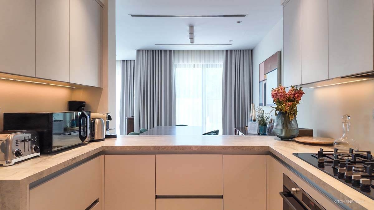 Neutral U-Shape Kitchen